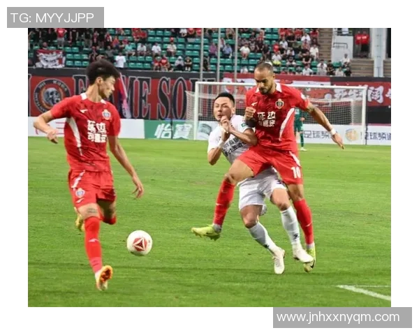 以足球为核心探讨全球赛事发展趋势与多元文化交流影响力深远变革 以足球为核心探讨全球赛事发展趋势与多元文化交流影响力深远变革