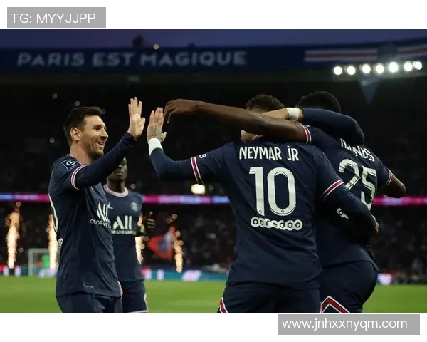 巴黎圣日耳曼与马赛激战即将上演 法甲经典对决引爆足球热潮